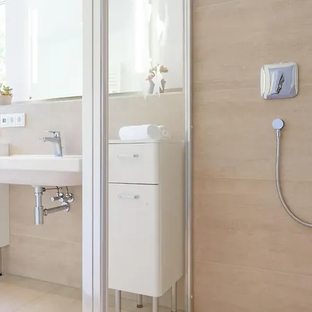 Priwalk Vacation Apartment *